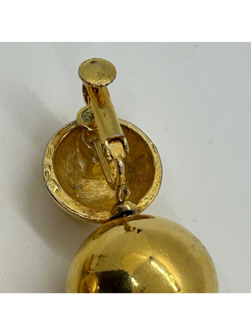 Vintage Gold-tone Double Ball Earrings Screw Back Statement 1960 Mod Design MCM - Picture 6 of 13